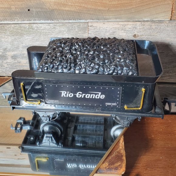 G-Scale Rio Grande Coal Car and Seven (7) Track Lengths by Scientific Toys Ltd. - Picture 3 of 7